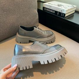 Picture of Balenciaga Shoes Women _SKUfw102403163fw